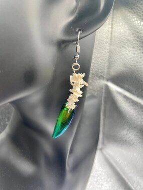 Vintage Jewel Beetle Wing & Rattlesnake Vertebrae Dangle Earrings for Costume